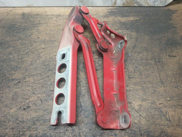 bontott SKODA ROOMSTER Motorháztető Bal Zsanér