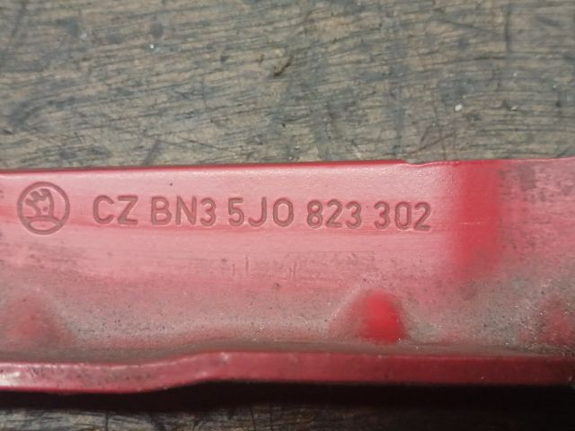 bontott SKODA ROOMSTER Motorháztető Jobb Zsanér