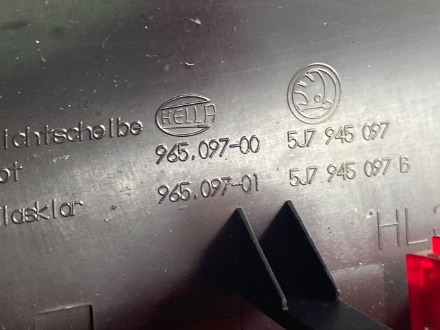 bontott SKODA ROOMSTER Pótféklámpa