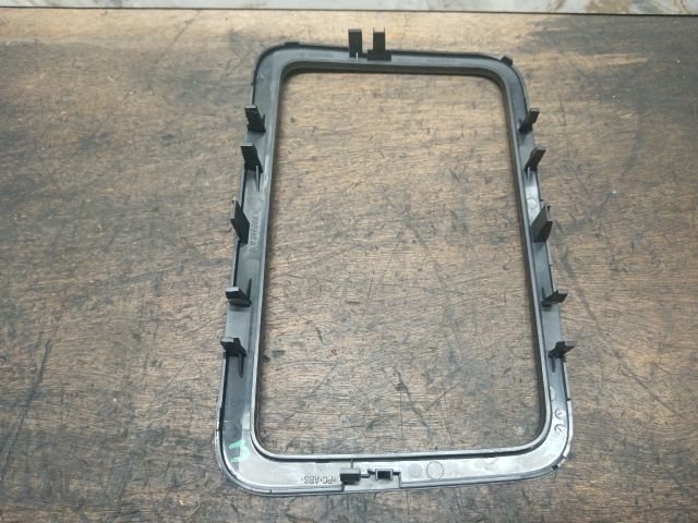 bontott SKODA ROOMSTER Rádió / CD Keret