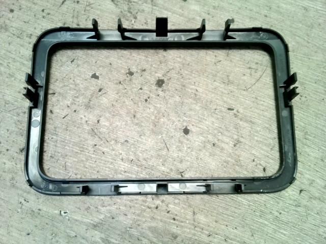 bontott SKODA ROOMSTER Rádió / CD Keret