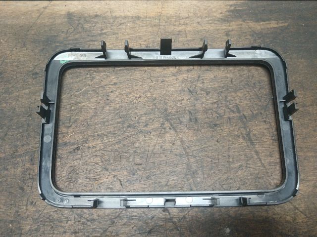 bontott SKODA ROOMSTER Rádió / CD Keret