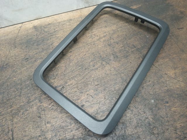 bontott SKODA ROOMSTER Rádió / CD Keret