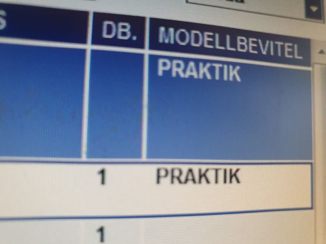 bontott SKODA ROOMSTER Térelválasztó