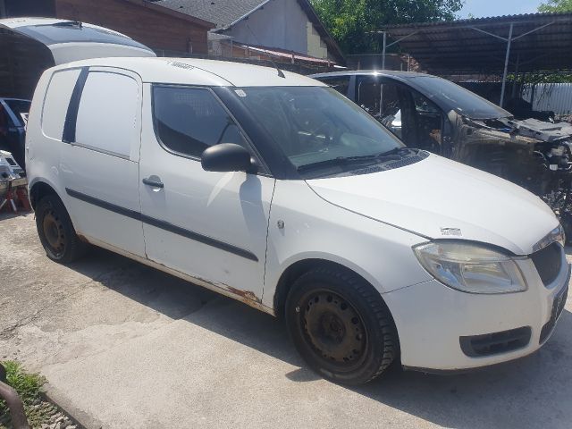 bontott SKODA ROOMSTER Térelválasztó