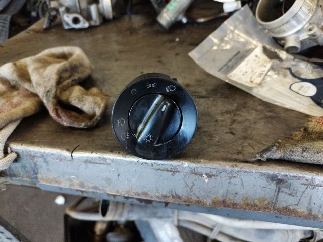 bontott SKODA ROOMSTER Világítás Kapcsoló