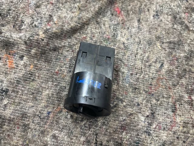 bontott SKODA ROOMSTER Világítás Kapcsoló