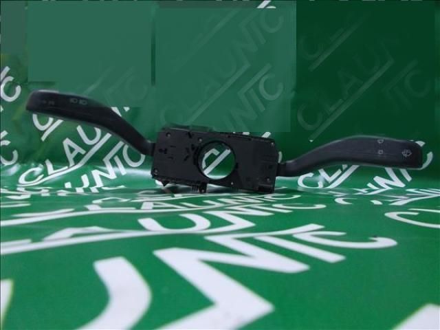 bontott SKODA ROOMSTER Világítás Kapcsoló