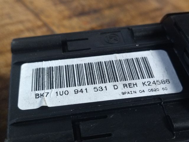 bontott SKODA ROOMSTER Világítás Kapcsoló