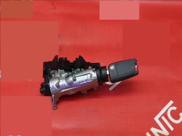 bontott SKODA SCALA Gyújtáskapcsoló