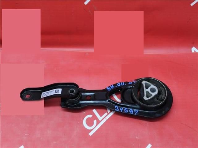 bontott SKODA SCALA Motor Tartó Bak (Fém)