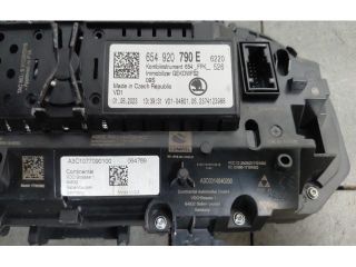 bontott SKODA SCALA Kilométeróra