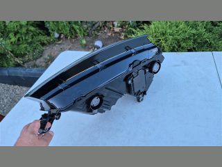 bontott SKODA SCALA Bal Fényszóró