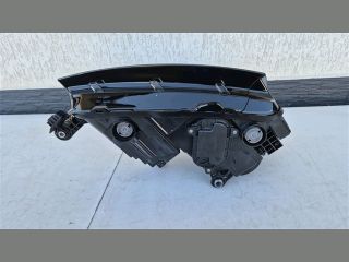 bontott SKODA SCALA Bal Fényszóró