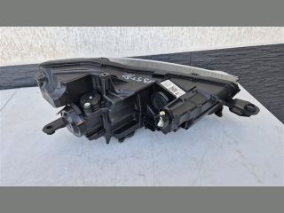 bontott SKODA SCALA Bal Fényszóró