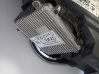 bontott SKODA SCALA Bal Fényszóró