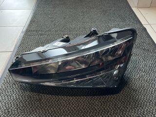 bontott SKODA SCALA Bal Fényszóró