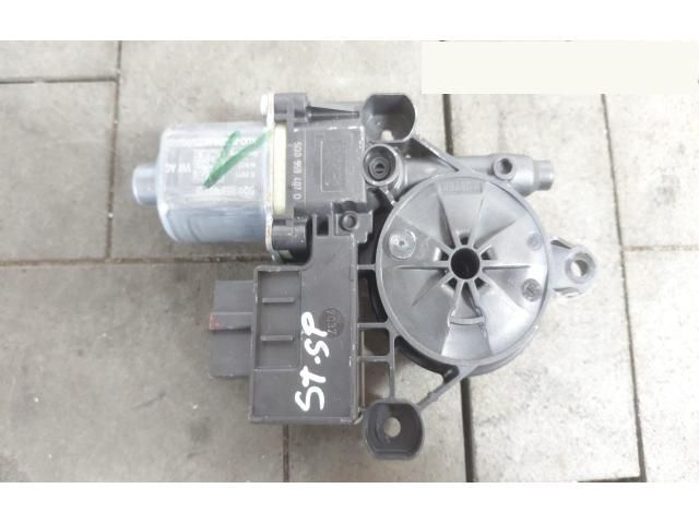 bontott SKODA SCALA Bal hátsó Ablakemelő Motor