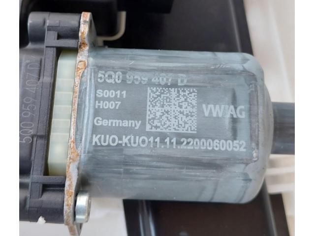 bontott SKODA SCALA Bal hátsó Ablakemelő Szerkezet (Elektromos)