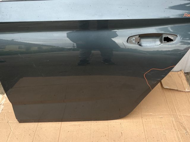 bontott SKODA SCALA Bal hátsó Ajtó (Üres lemez)