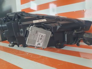 bontott SKODA SCALA Bal Ledes Fényszóró