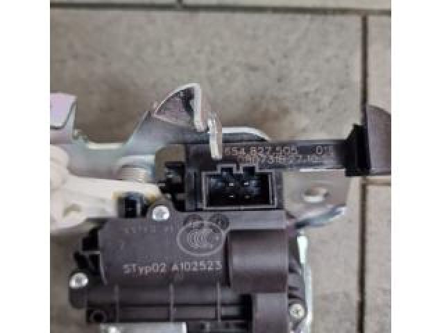 bontott SKODA SCALA Csomagtérajtó Zárszerkezet