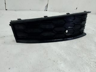 bontott SKODA SCALA Első Lökhárító Bal Díszrács