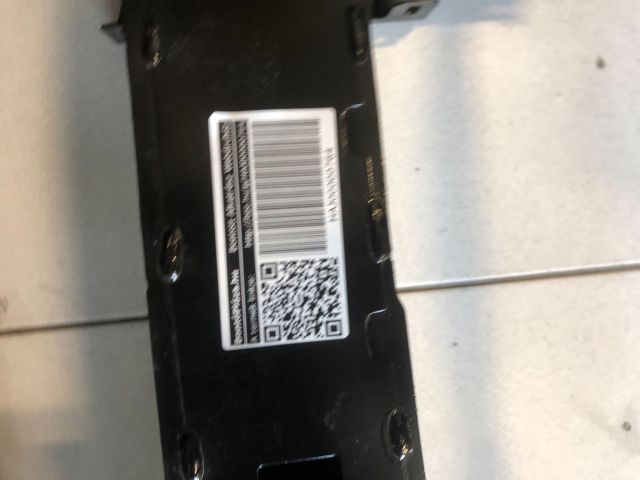 bontott SKODA SCALA Első Lökhárító Merevítő (Fém)