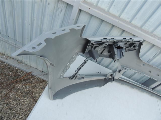 bontott SKODA SCALA Első Lökhárító (Részeivel)