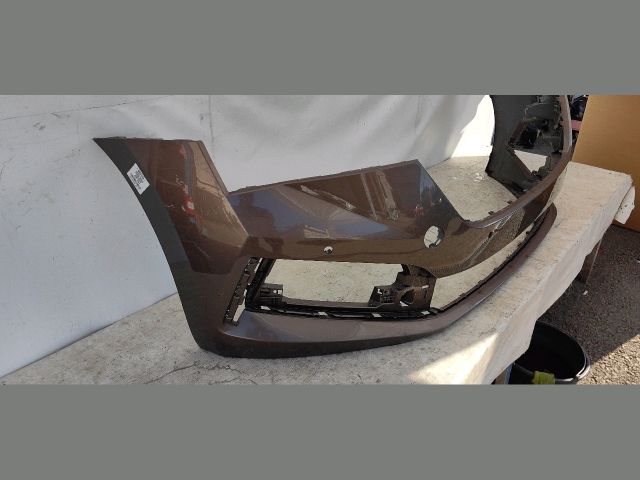 bontott SKODA SCALA Első Lökhárító (Üresen)
