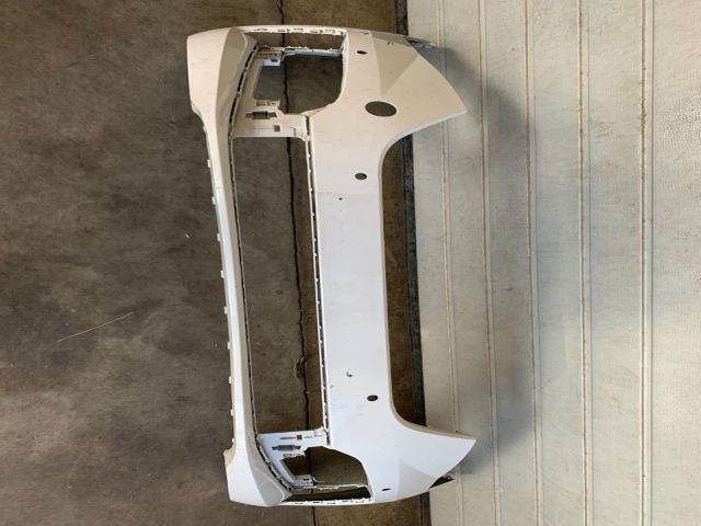 bontott SKODA SCALA Első Lökhárító (Üresen)