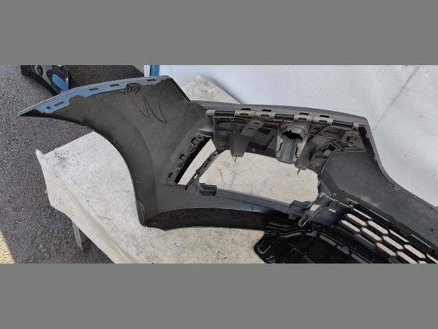 bontott SKODA SCALA Első Lökhárító (Üresen)