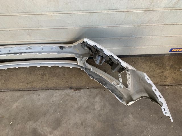 bontott SKODA SCALA Első Lökhárító (Üresen)