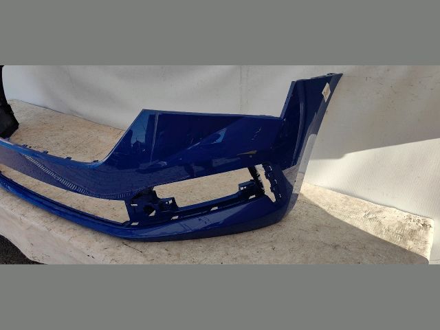 bontott SKODA SCALA Első Lökhárító (Üresen)