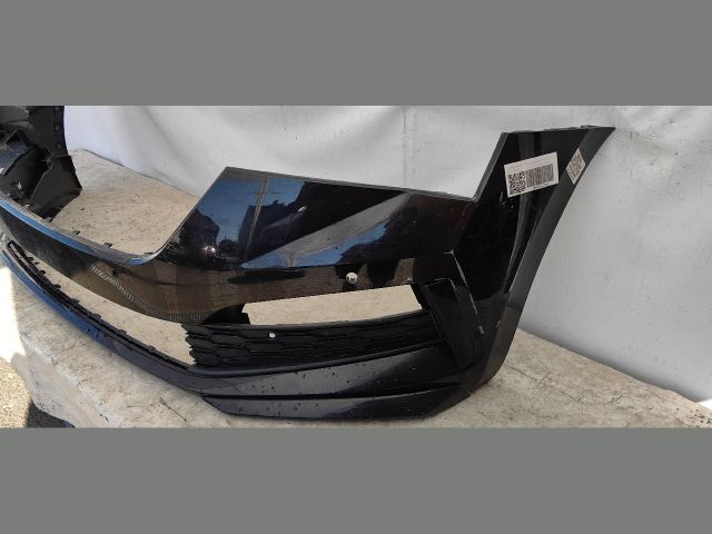 bontott SKODA SCALA Első Lökhárító (Üresen)