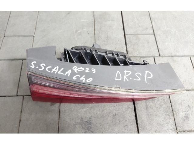 bontott SKODA SCALA Jobb Belső Hátsó Lámpa