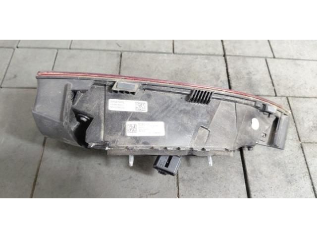 bontott SKODA SCALA Jobb Belső Hátsó Lámpa