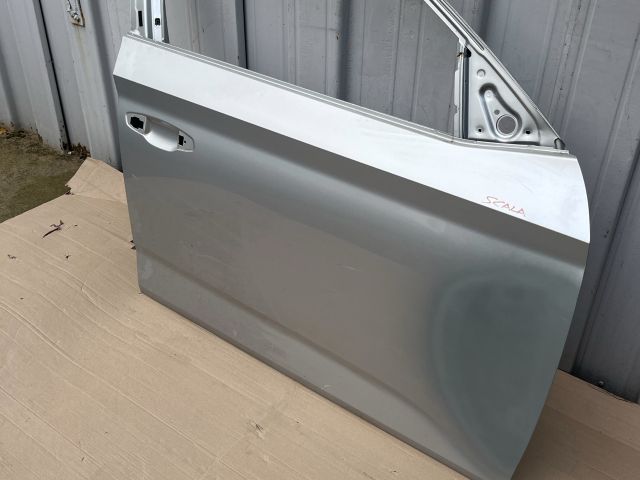 bontott SKODA SCALA Jobb első Ajtó (Üres lemez)