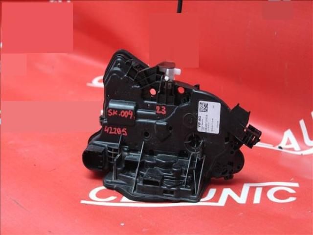 bontott SKODA SCALA Jobb első Ajtózár