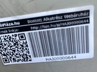 bontott SKODA SCALA Jobb első Dobbetét (Kerékjárati, Műanyag)