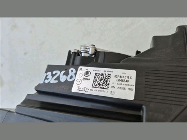 bontott SKODA SCALA Jobb Fényszóró