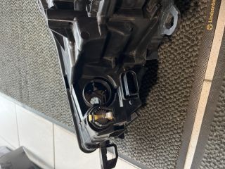 bontott SKODA SCALA Jobb Fényszóró