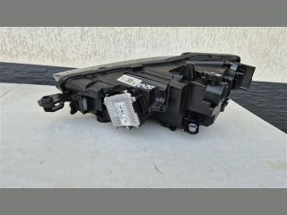 bontott SKODA SCALA Jobb Fényszóró