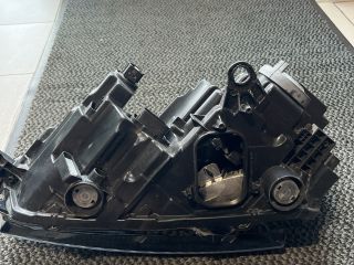 bontott SKODA SCALA Jobb Fényszóró