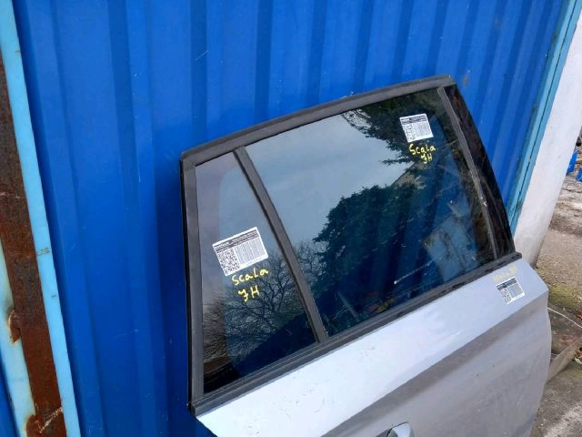 bontott SKODA SCALA Jobb hátsó Ablak