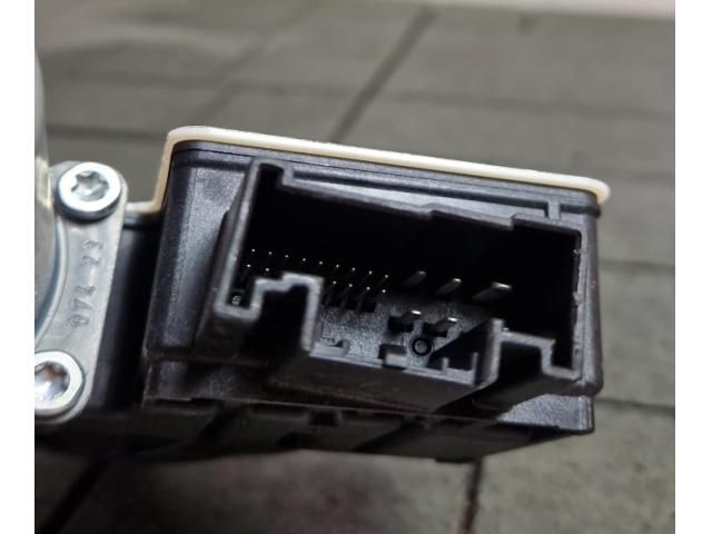 bontott SKODA SCALA Jobb hátsó Ablakemelő Motor