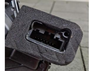 bontott SKODA SCALA Jobb hátsó Ajtózár