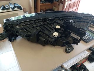 bontott SKODA SCALA Jobb Ledes Fényszóró