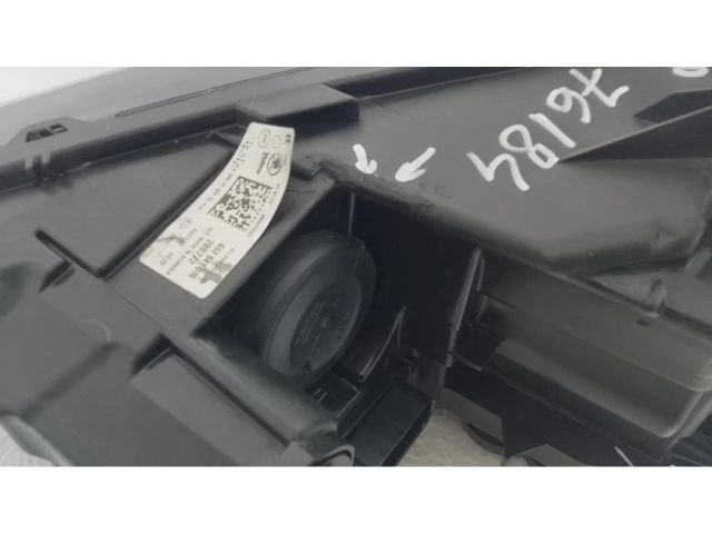 bontott SKODA SCALA Jobb Ledes Fényszóró