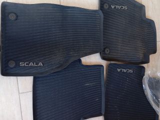 bontott SKODA SCALA Padlószőnyeg